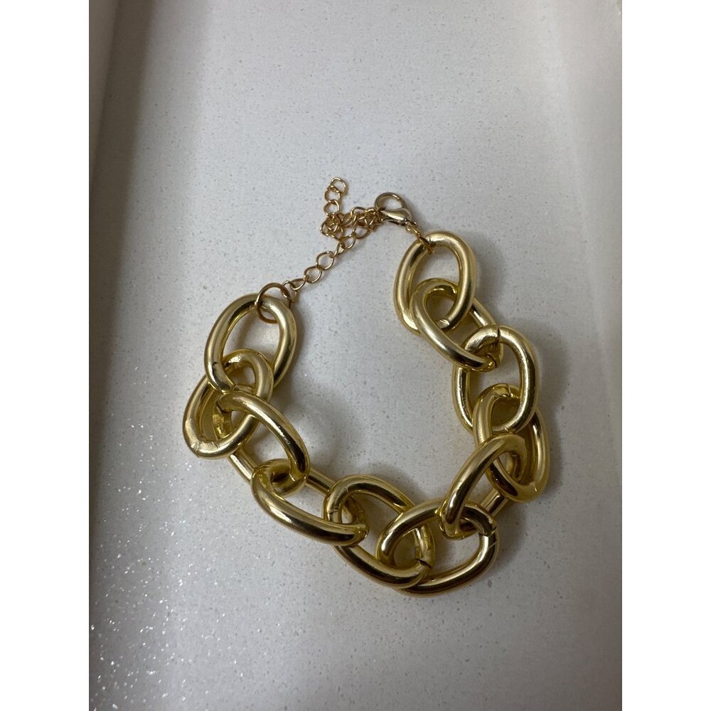 Chunky Gold-Tone Chain Bracelet With Adjustable Clasp Womens Fashion Jewelry - Picture 2 of 3